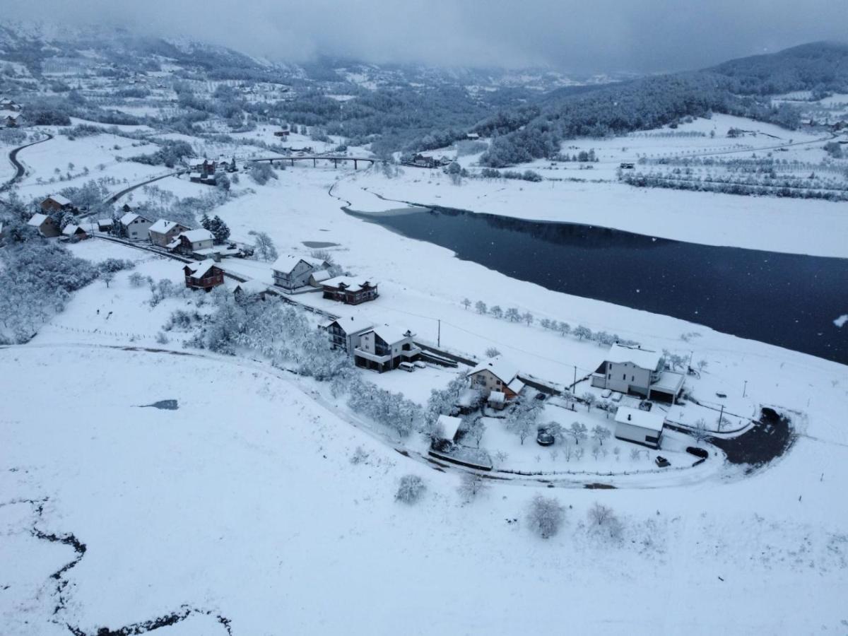 Vikendica Bosnjak Prozor Eksteriør billede